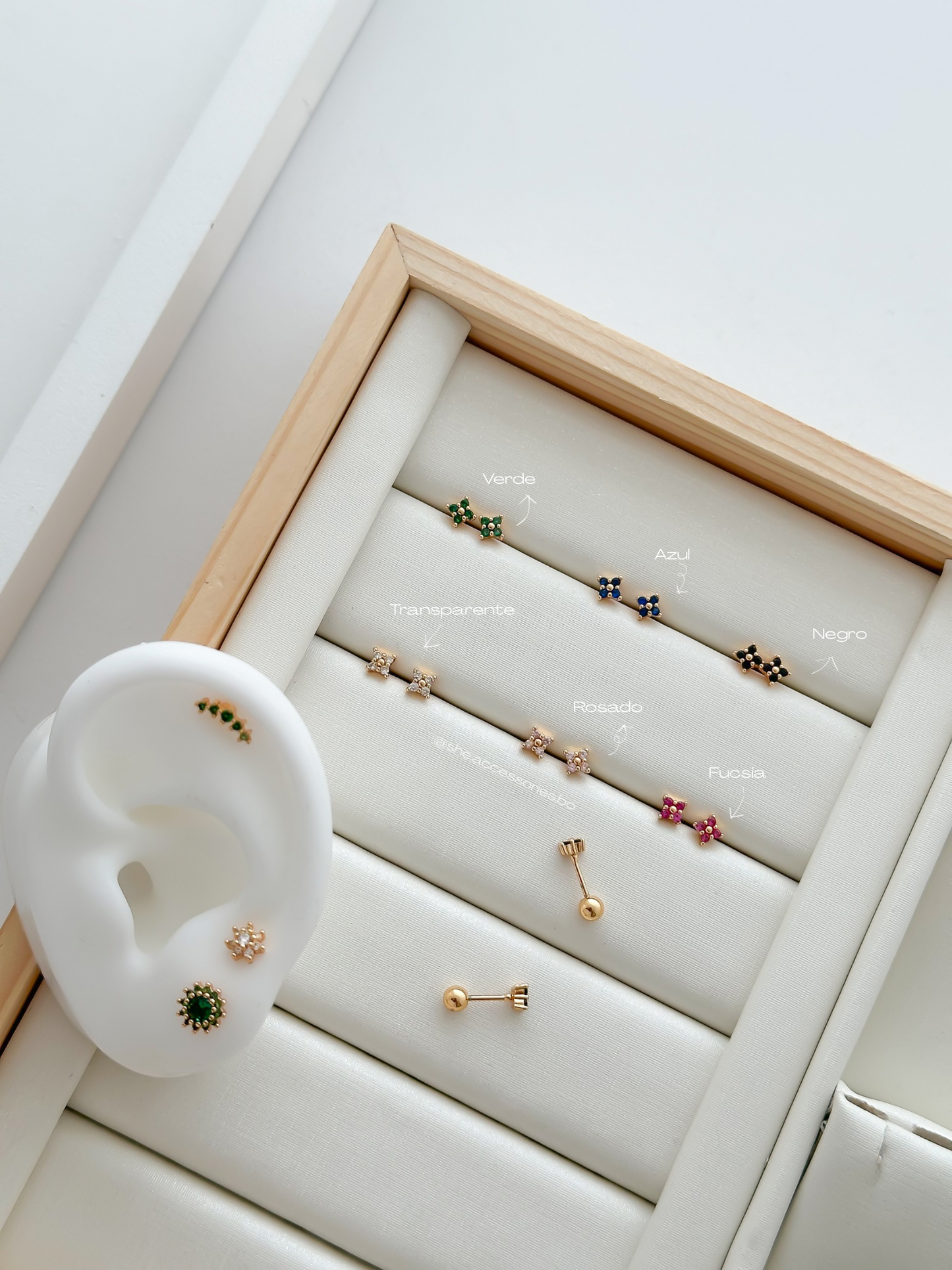 Aretes con tapa de enroscar flor de 4lados