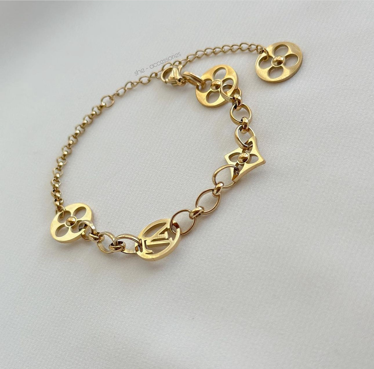 Pulsera lv