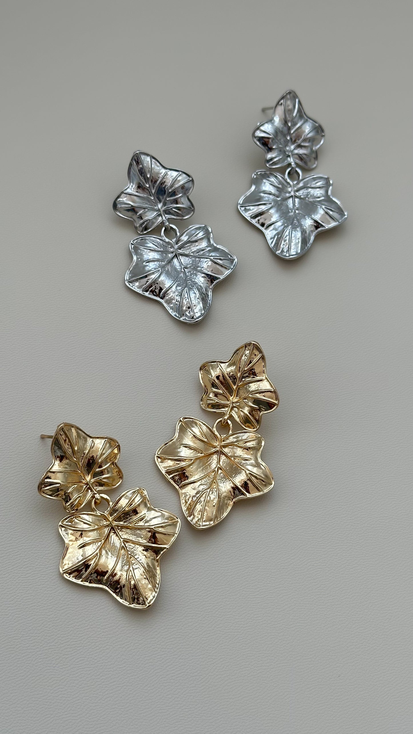Aretes de hojas largos