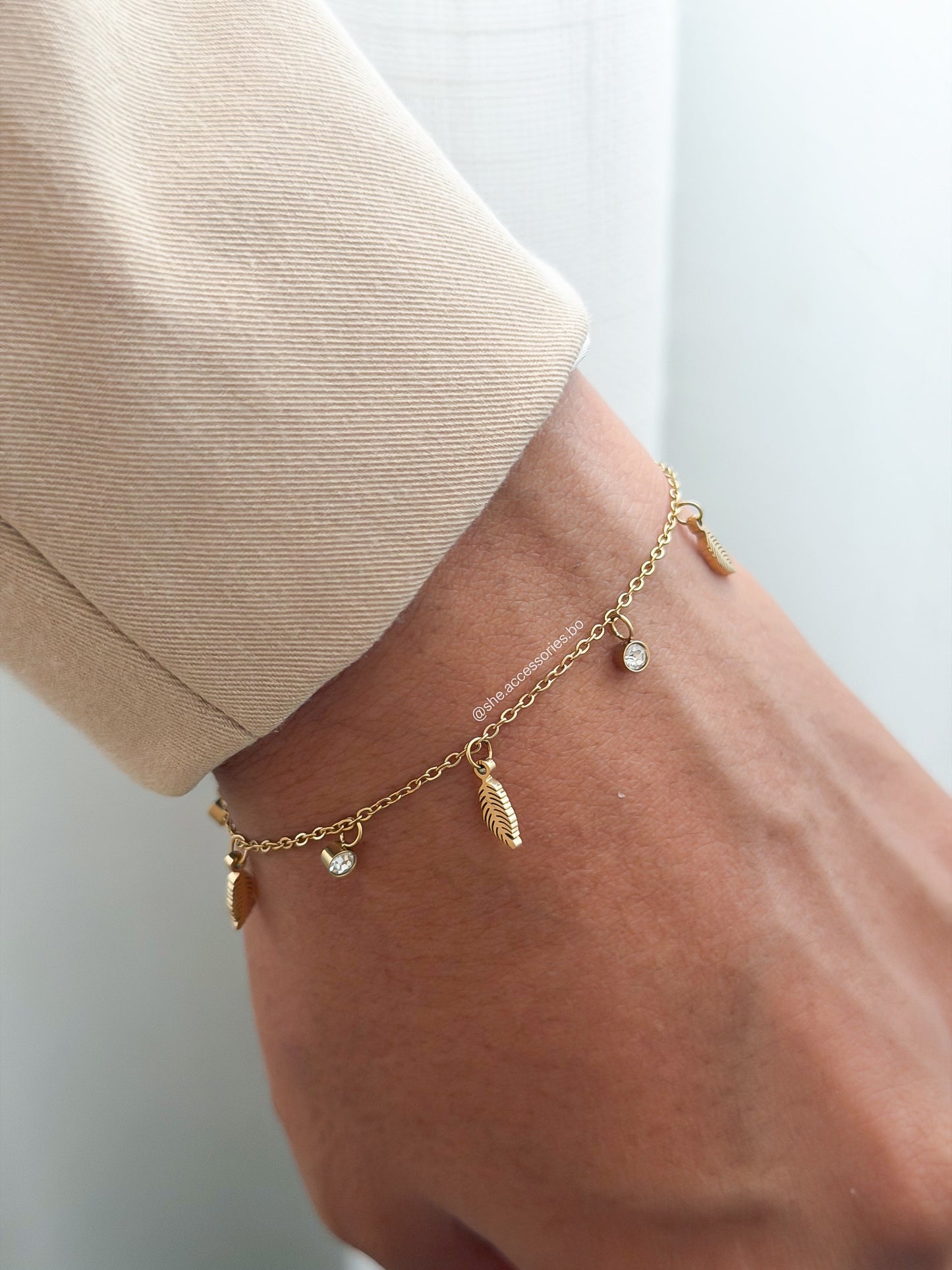 Pulsera plumas