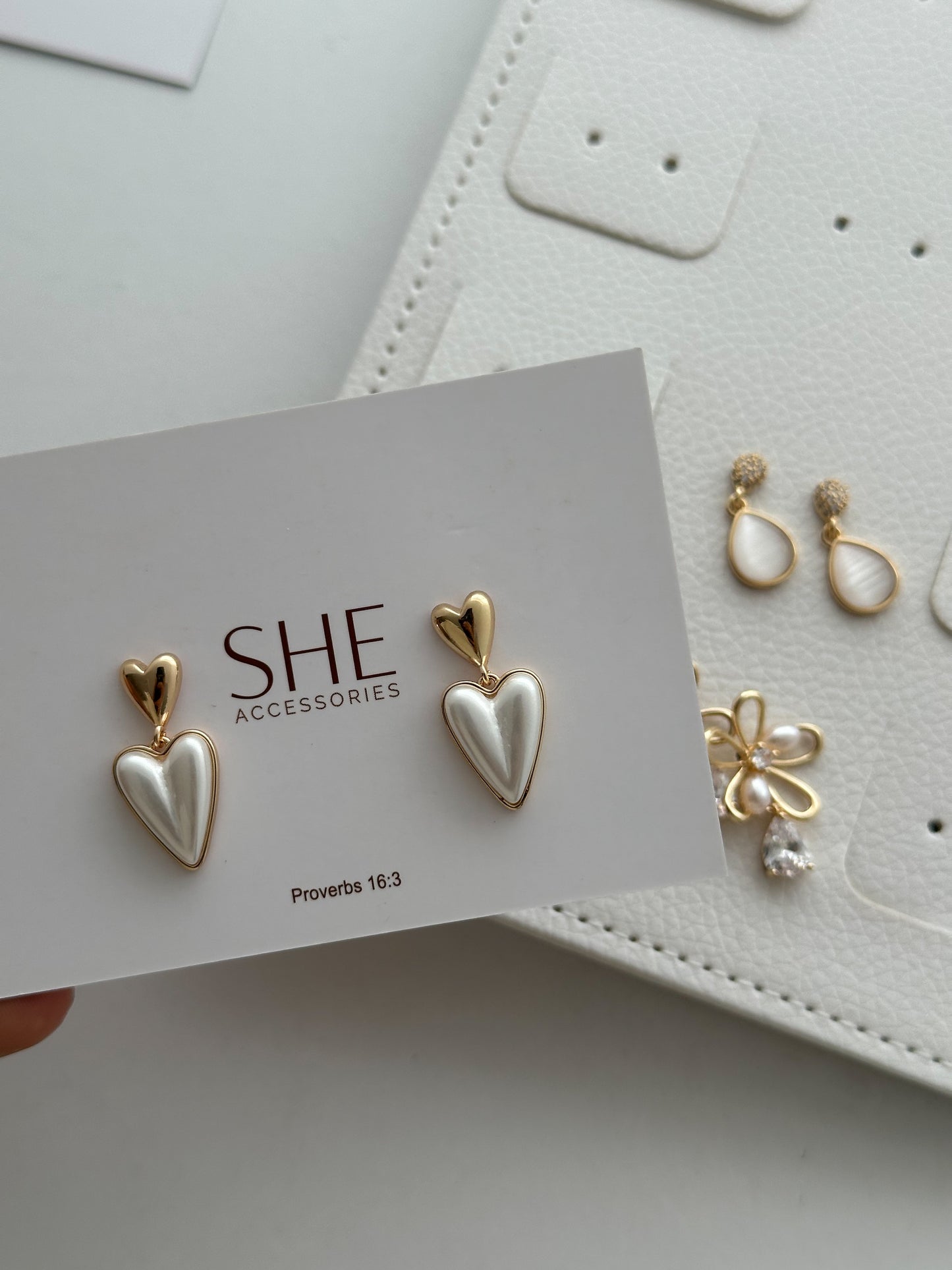aretes corazón doble