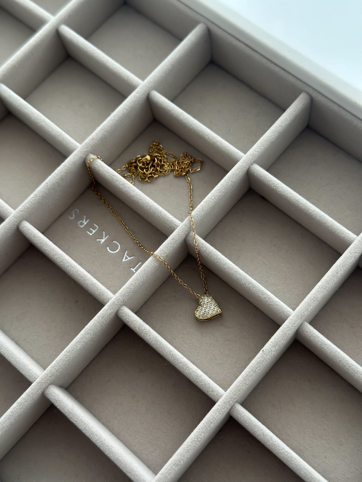 Corazón y strass