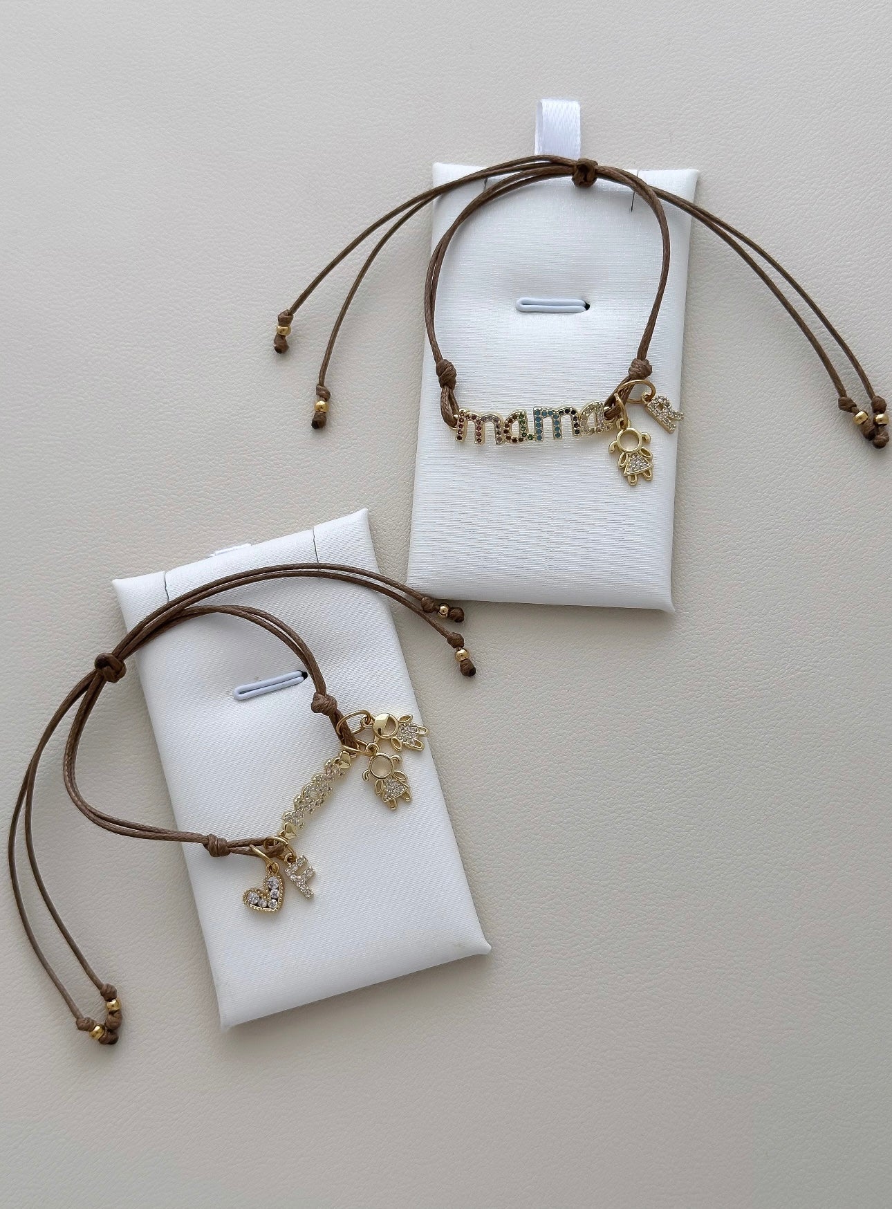 Pulsera mamá (2-3-4 dijes)