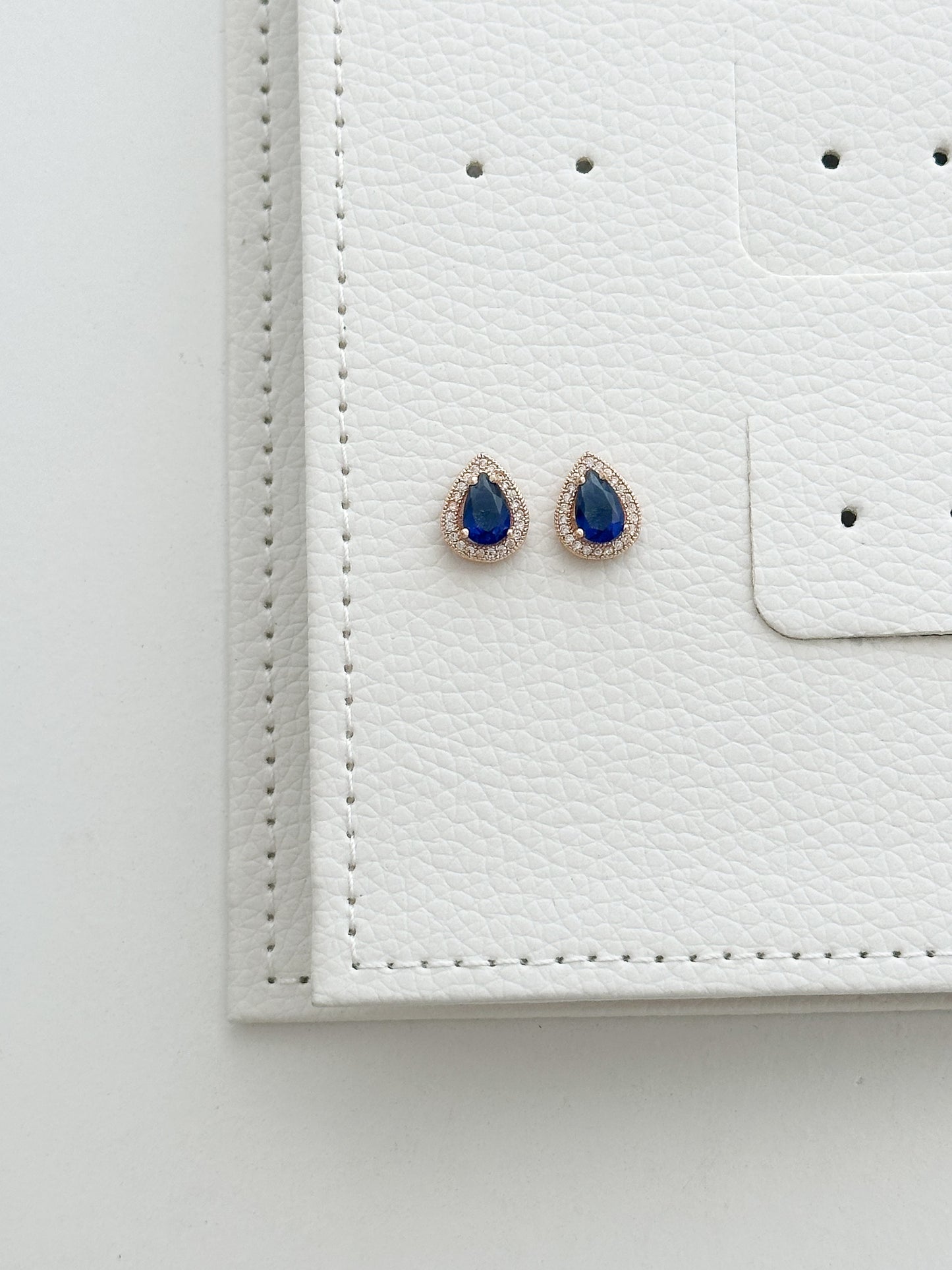 Aretes