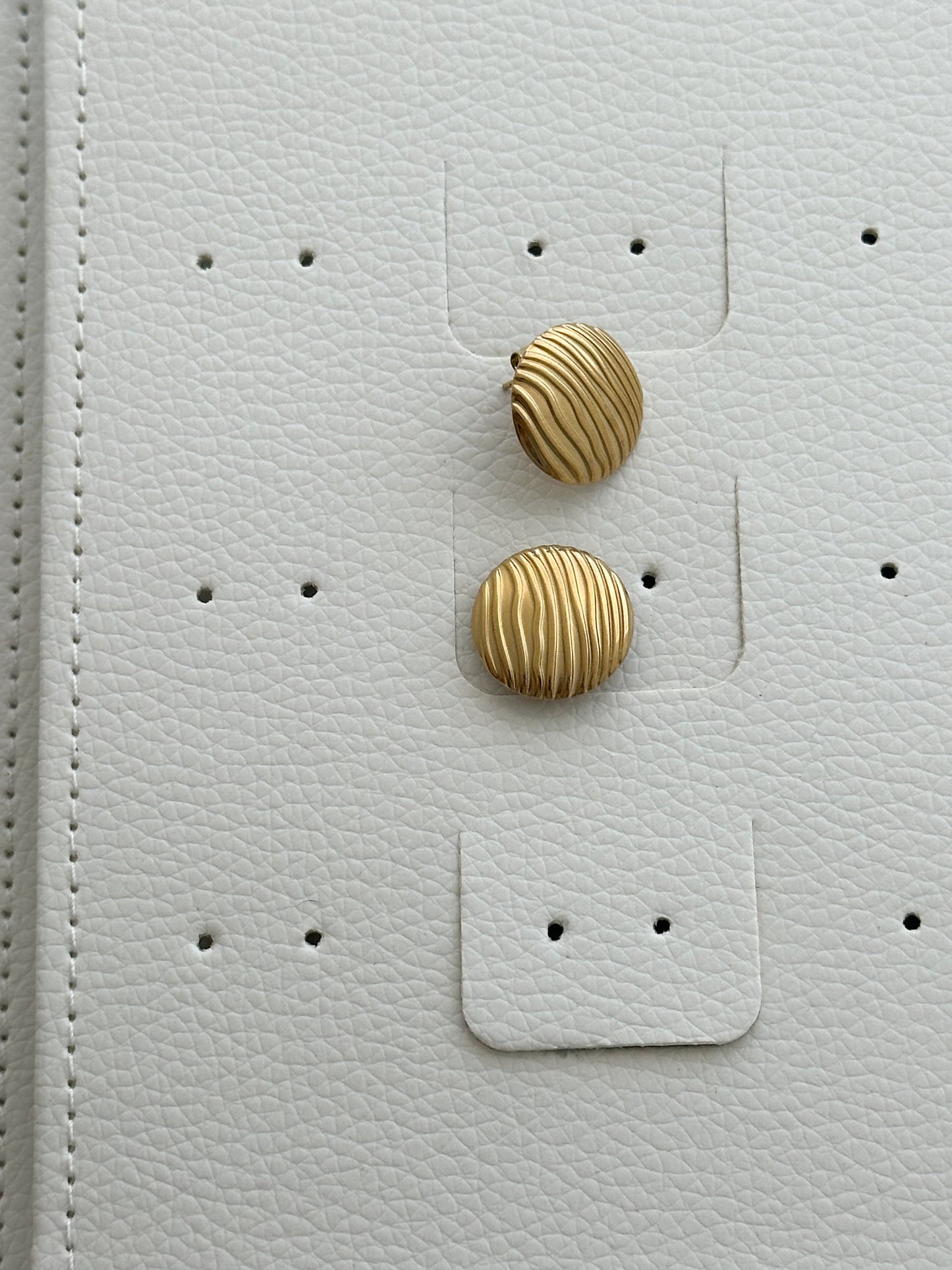 Aretes