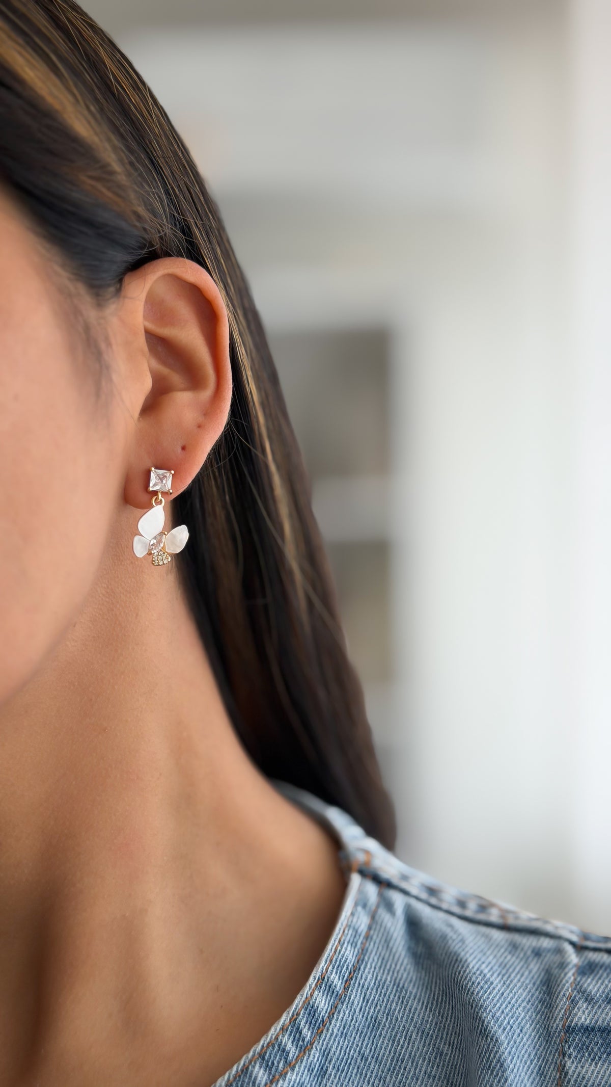 Aretes colgante mariposa