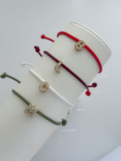 Pulseras regulables con inicial C/u