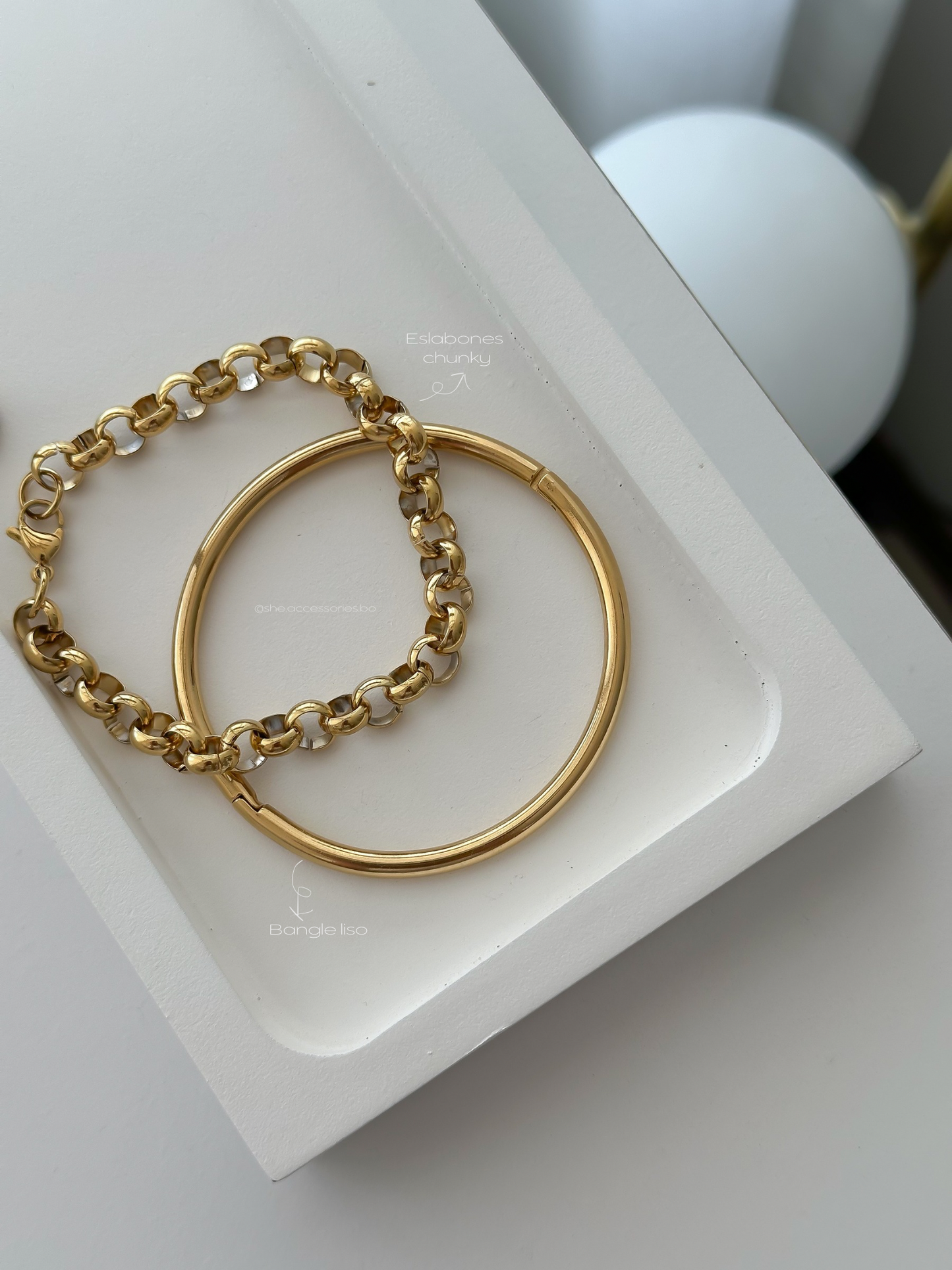 Pulseras doradas C/u