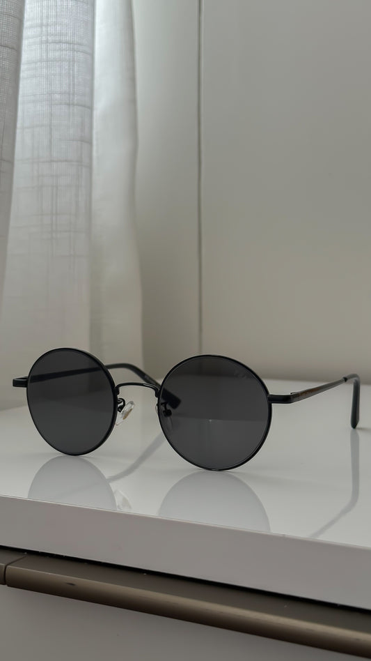 Gafas Prada oscuro