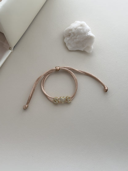 Pulsera regulable con varias iniciales