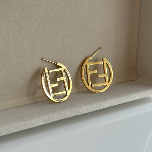 Aretes fendi