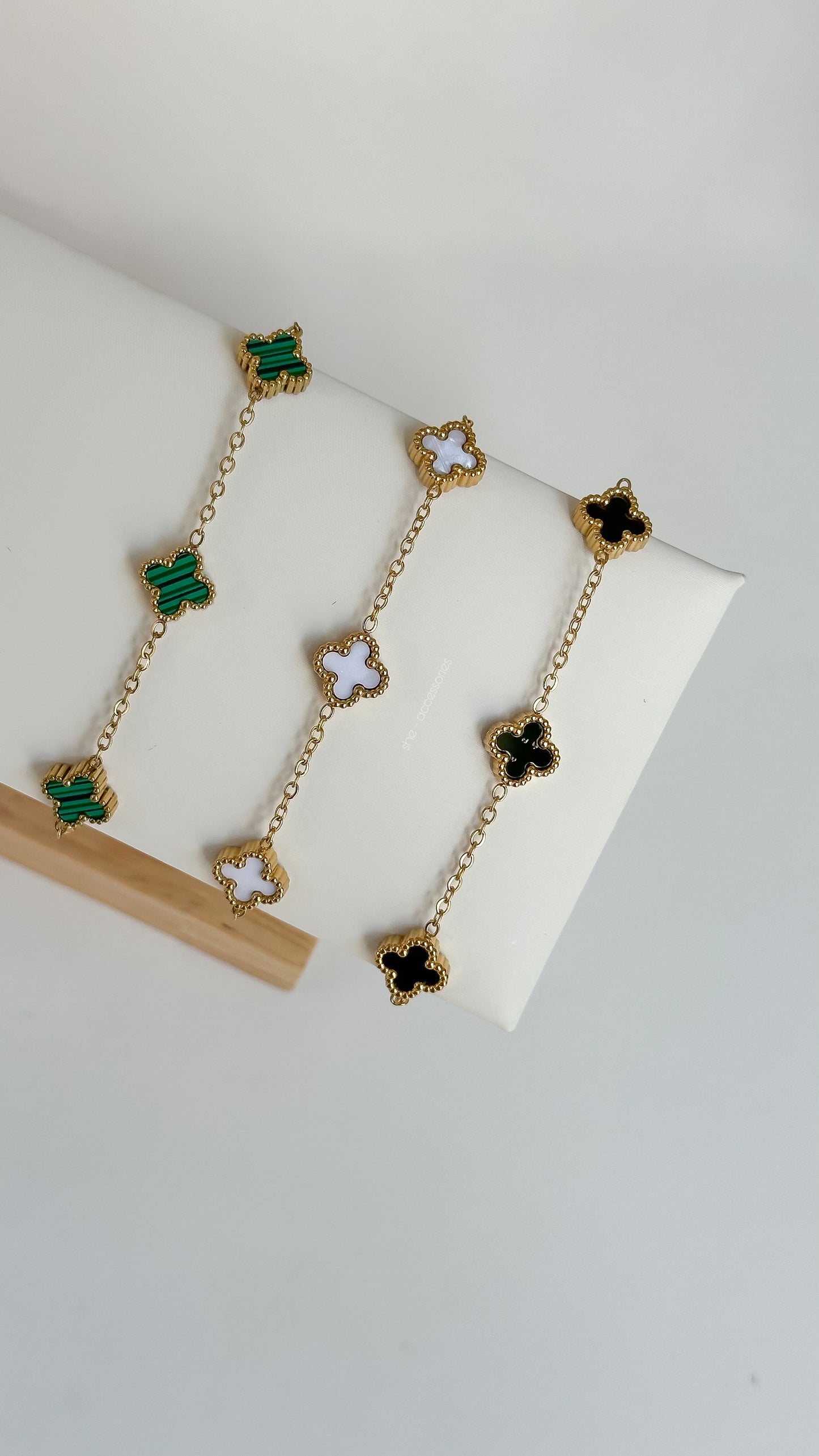 Pulseras Vc c/u