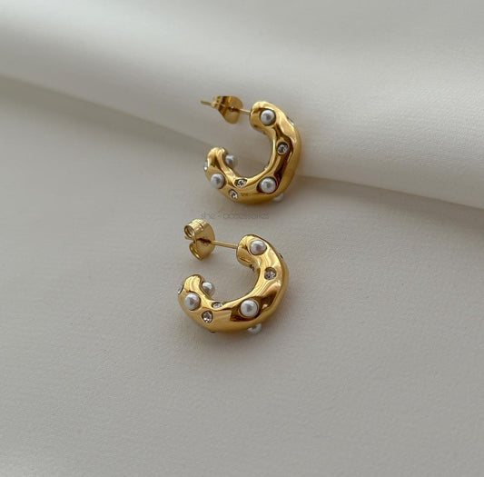 Aretes zircon y perlas incrustadas