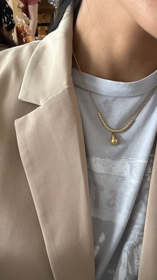Cadneita con gota dije