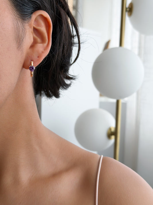 Argolla rectangular corazón lila