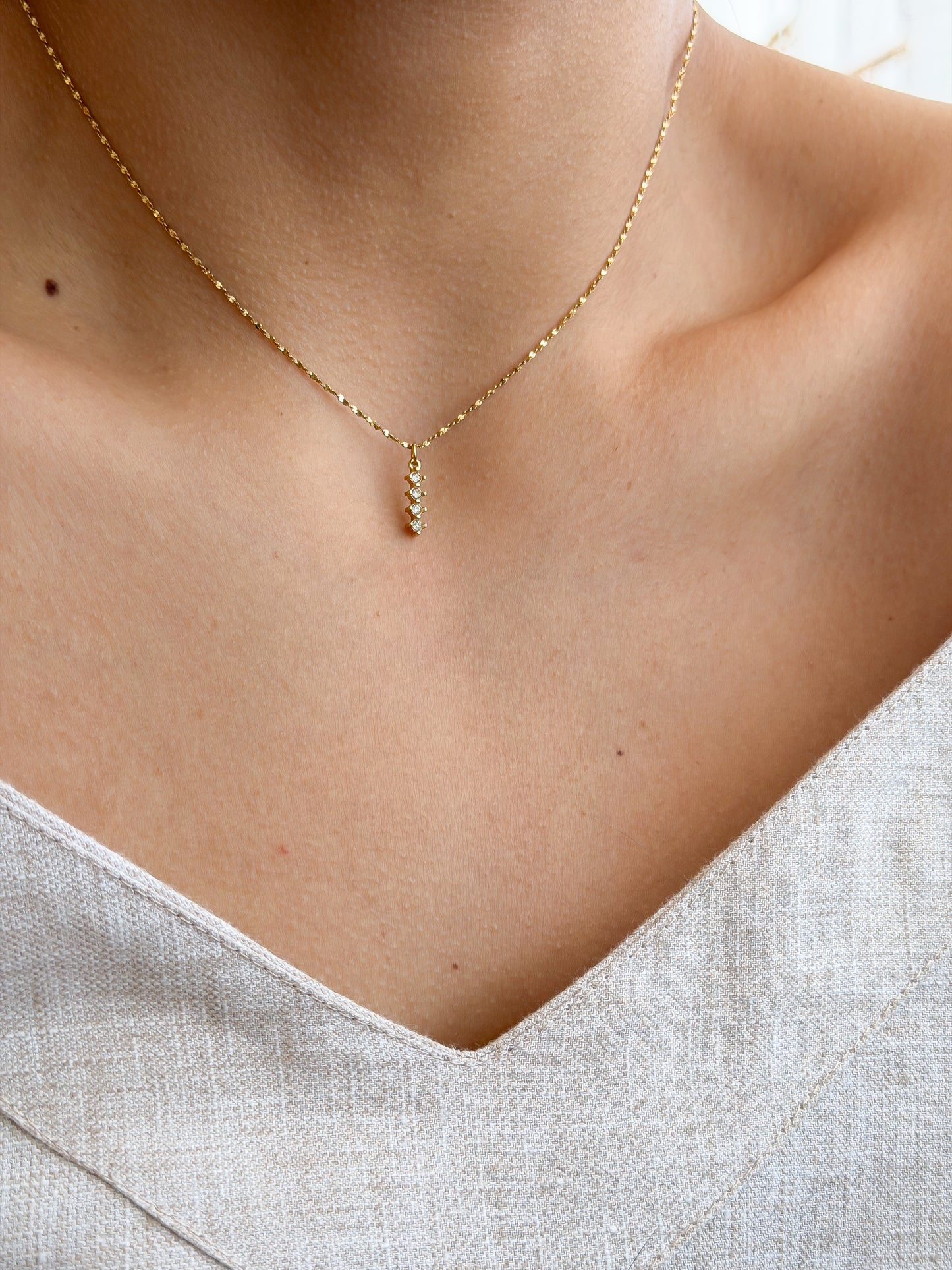 Collar línea