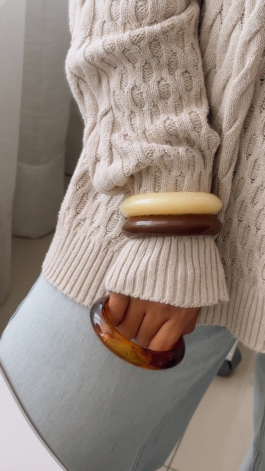 Brazalete argolla circular de resina