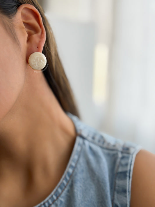 Aretes boton marmolado
