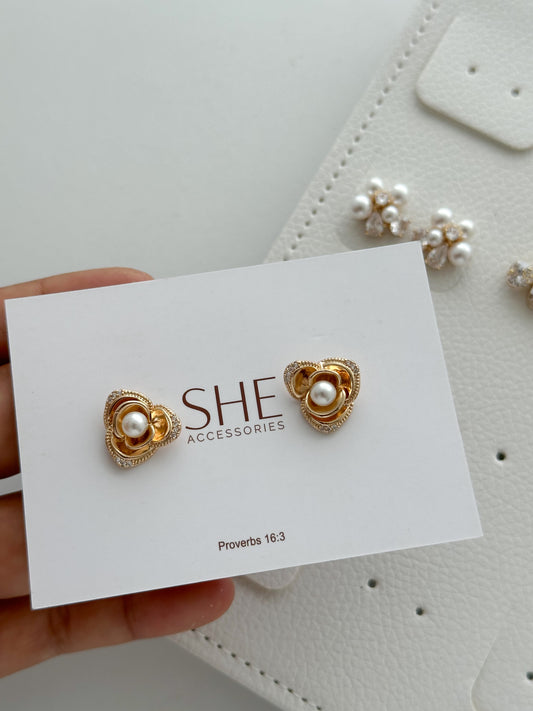 aretes perla flor