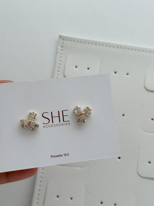 aretes trébol