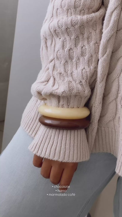 Brazalete argolla circular de resina